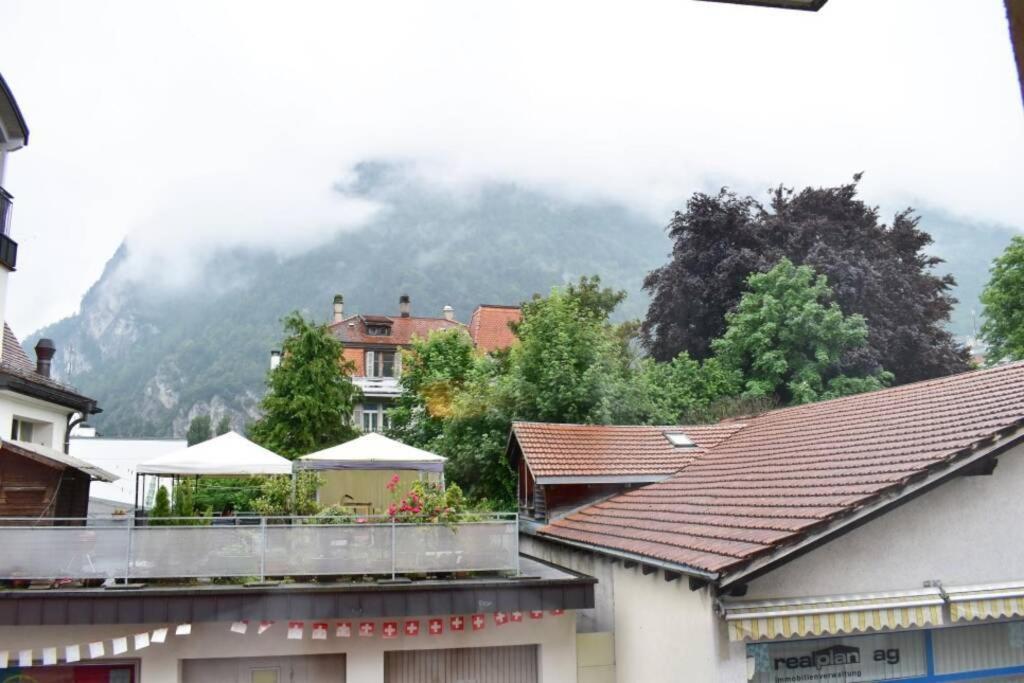 Modern Apartment 모던 펜션 Interlaken Exterior foto